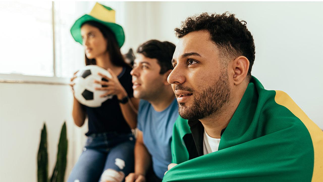 Saiba como economizar na Copa do Mundo 2026 sem abrir mão da diversão 