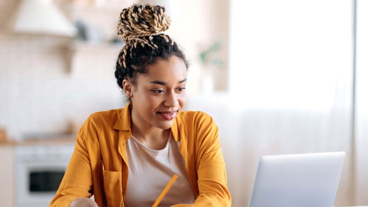 cursos onlines e gratuitos de finanças pessoais