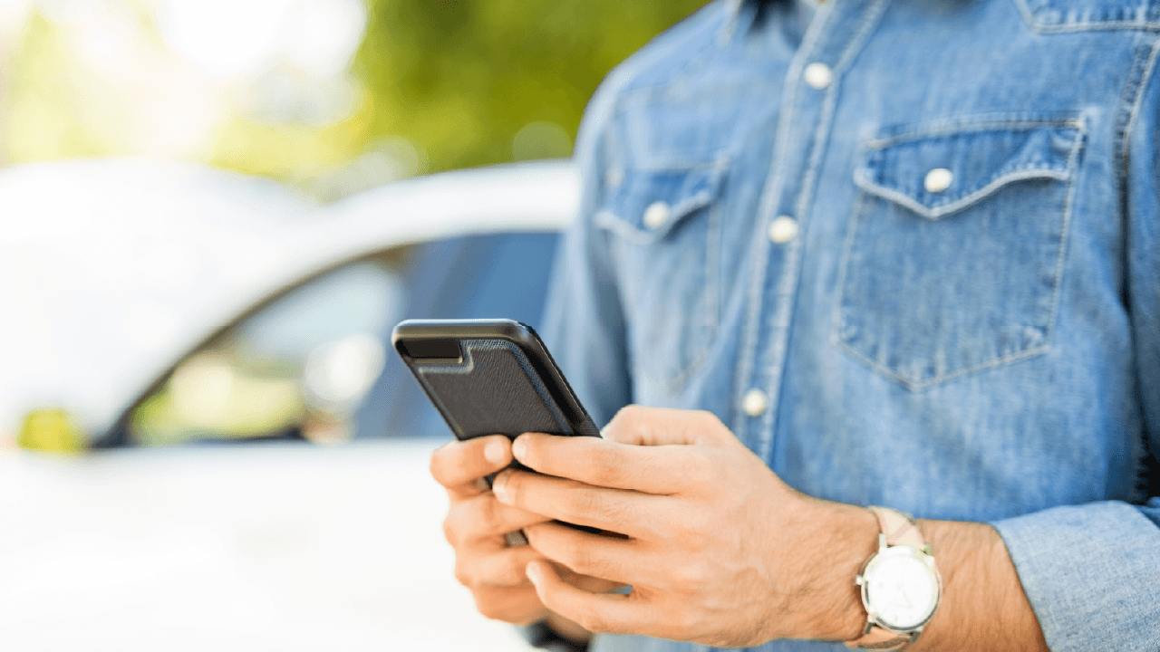 Bancos ampliam funções de proteção para reduzir golpes em celulares